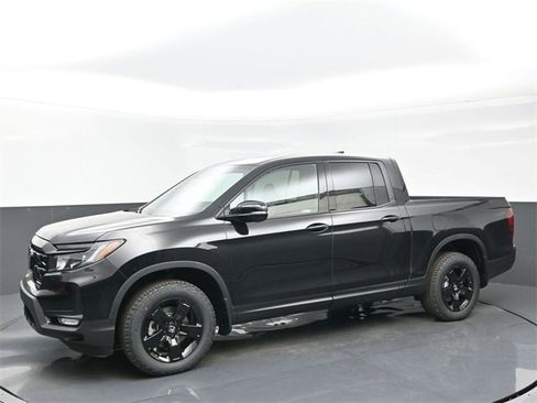 New 2026 Honda Ridgeline Black Edition image 2