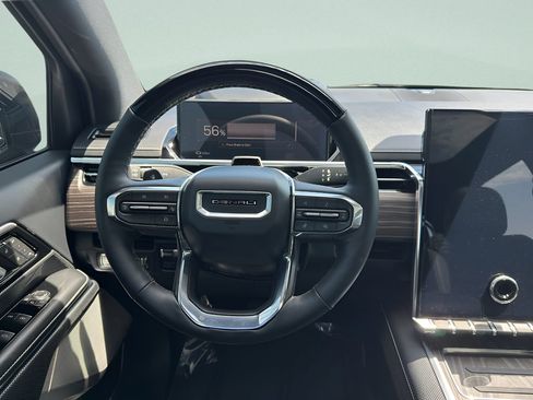 Used 2025 GMC Sierra EV Denali AWD/4WD image 14