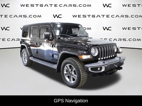 Used 2019 Jeep Wrangler Unlimited Sahara image 2