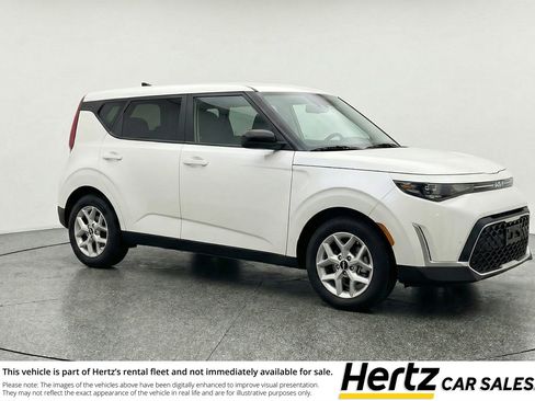 Used 2025 Kia Soul LX w/ LX Technology Package FWD image 1