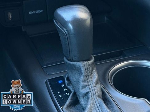 Used 2024 Toyota Camry SE image 17