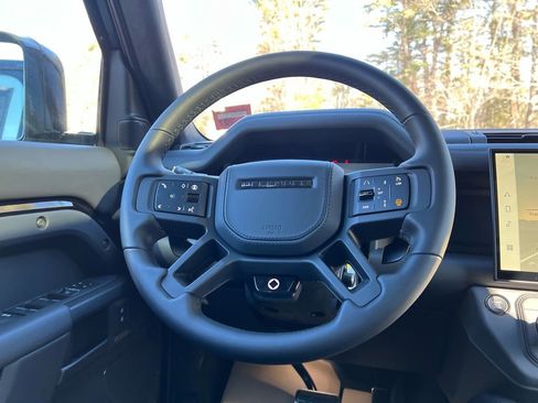 New 2026 Land Rover Defender 110 OCTA image 23