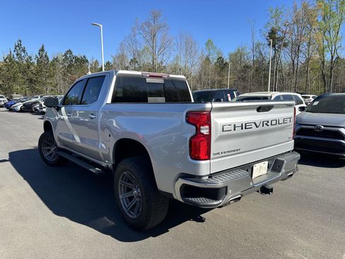 Used 2025 Toyota RAV4 XSE w/ Weather Package image 32