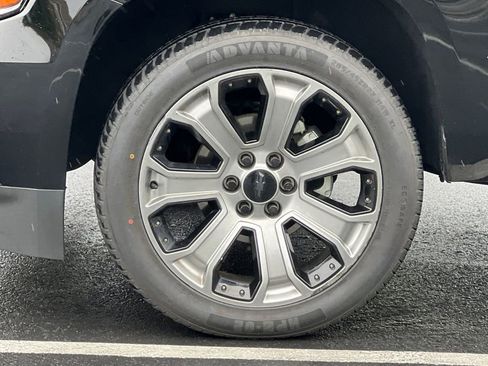 Used 2019 Chevrolet Tahoe LS w/ Enhanced Driver Alert Package AWD/4WD image 15