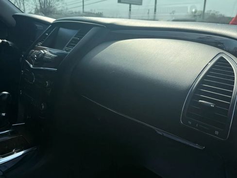 Used 2012 INFINITI QX56 4WD w/ Deluxe Touring Pkg image 29