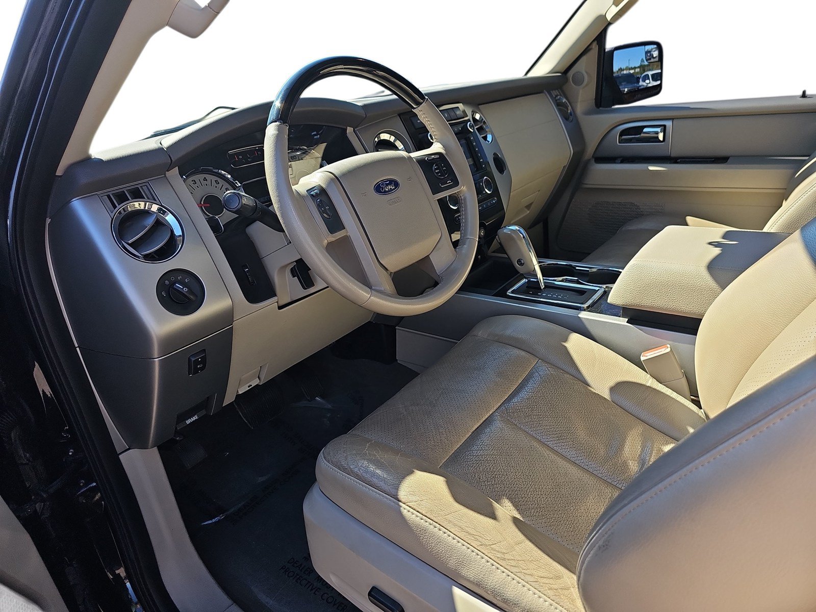Used 2014 Ford Expedition Limited w/ Equipment Group 301A AWD/4WD image 13
