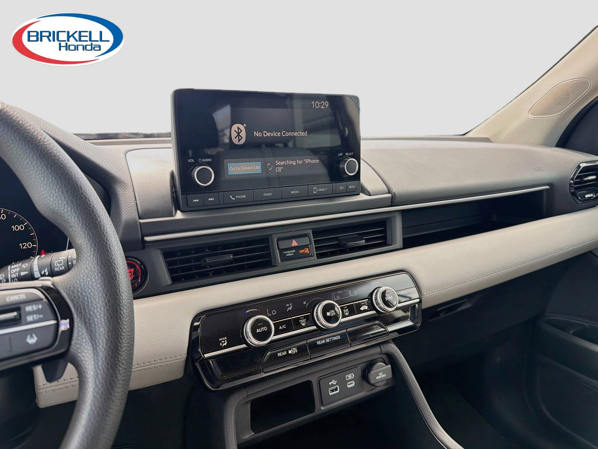 Used 2023 Honda Pilot LX image 21