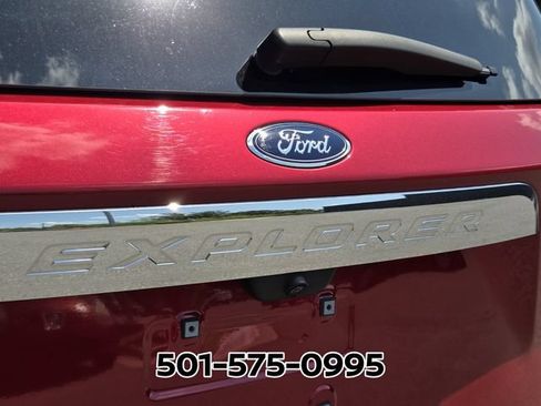 Used 2024 Ford Explorer XLT w/ Equipment Group 202A AWD/4WD image 9