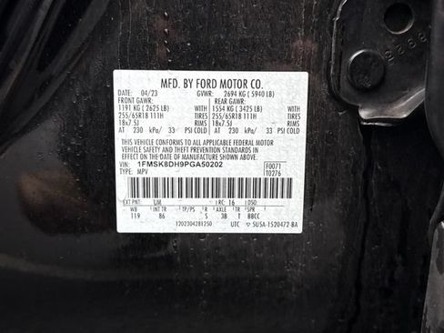 Used 2023 Ford Explorer XLT AWD/4WD image 25