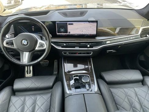 Certified 2024 BMW X7 xDrive40i w/ M Sport Package image 13