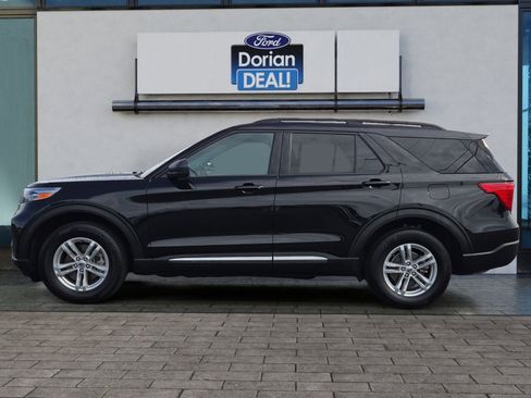 Certified 2022 Ford Explorer XLT image 6