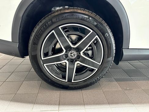 New 2026 Mercedes-Benz GLC 300 4MATIC image 16