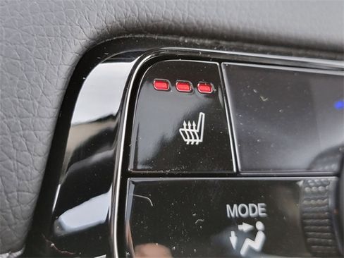 New 2025 Honda Pilot Touring image 14