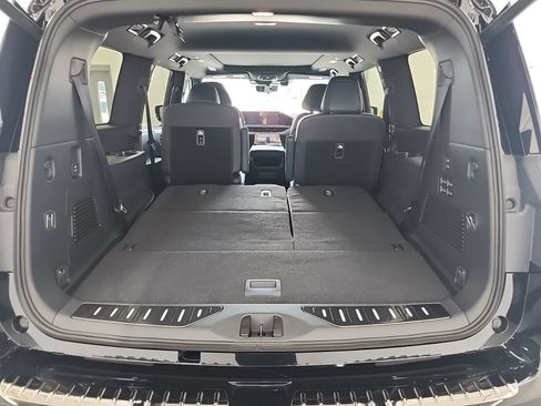 New 2026 INFINITI QX80 4WD image 22