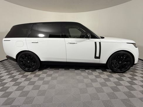 Used 2024 Land Rover Range Rover Long Wheelbase SE AWD/4WD image 9
