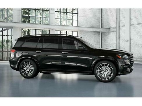 New 2026 Mercedes-Benz GLS 580 4MATIC image 15