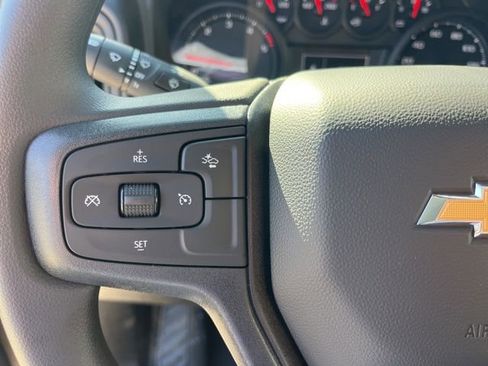 Used 2026 Chevrolet Silverado 2500 Custom w/ Custom Value Package image 21