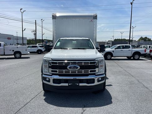 New 2025 Ford F550 2WD Regular Cab Super Duty image 3