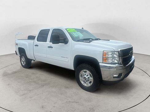 Used 2012 Chevrolet Silverado 2500 LT w/ Interior Plus Package AWD/4WD image 8