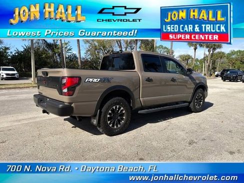 Used 2023 Nissan Titan PRO-4X w/ Pro-4x Convenience Package image 13