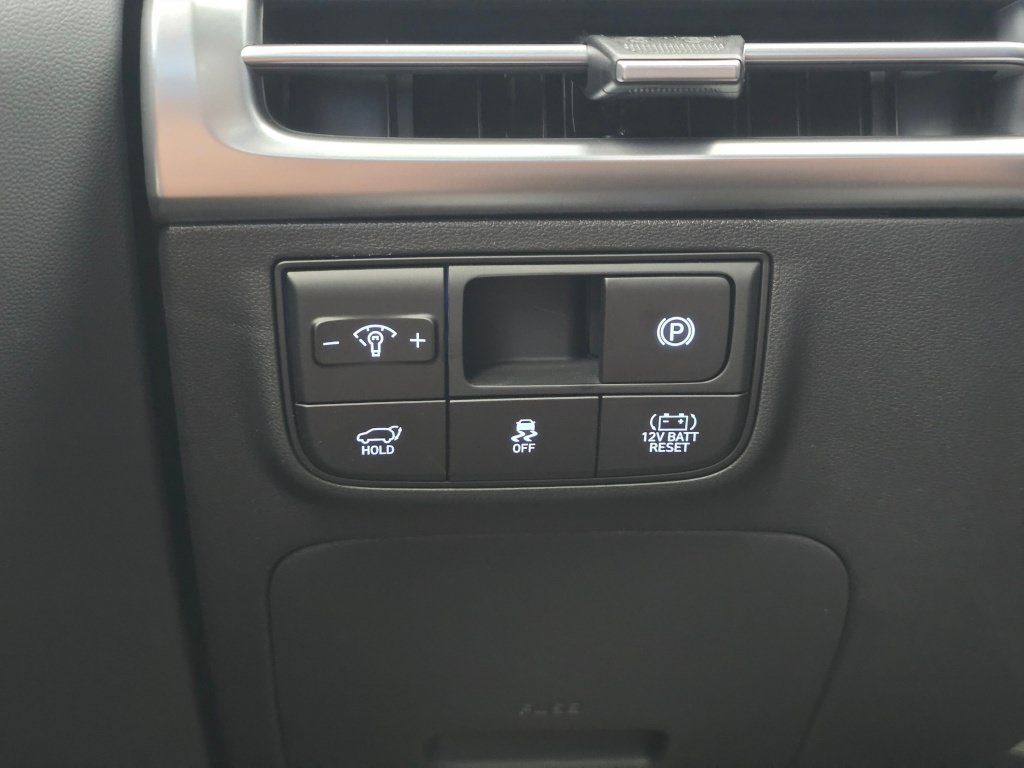 New 2026 Hyundai Tucson Limited AWD/4WD image 24