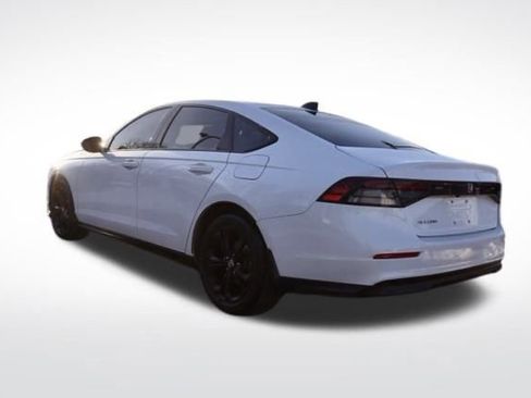 Used 2025 Honda Accord SE image 9