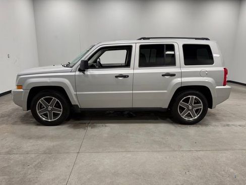 Used 2008 Jeep Patriot Sport AWD/4WD image 8