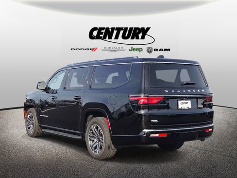 Used 2024 Jeep Wagoneer L 4WD w/ Premium Group I image 7