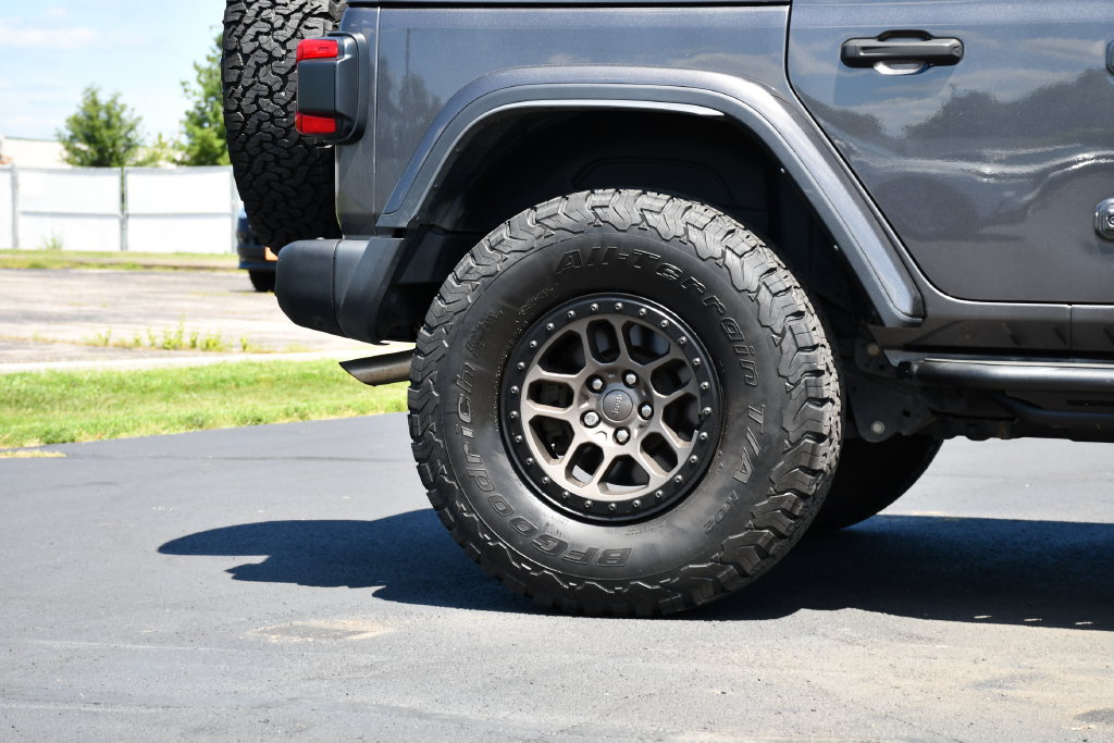 Used 2022 Jeep Wrangler Unlimited Rubicon w/ Xtreme Recon 35" Tire Package AWD/4WD image 10