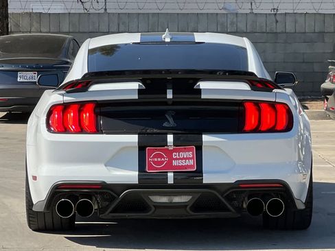 Used 2021 Ford Mustang Shelby GT500 w/ Technology Package RWD image 8