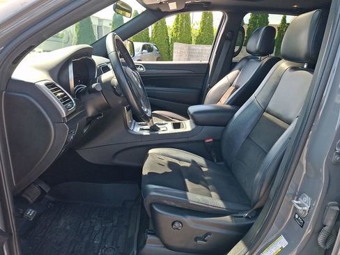 Used 2021 Jeep Grand Cherokee Laredo X AWD/4WD image 14