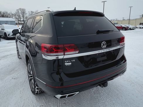 Used 2023 Volkswagen Atlas SEL Premium image 7