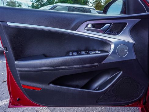 Used 2019 Genesis G70 2.0T Advanced w/ Elite Package image 12