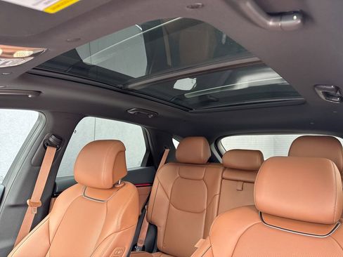 New 2026 Genesis GV70 2.5T Advanced image 16