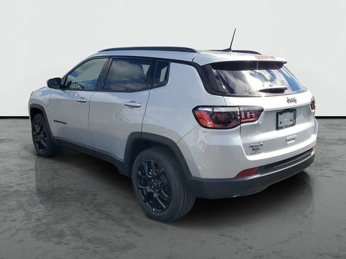 New 2026 Jeep Compass Latitude AWD/4WD image 3