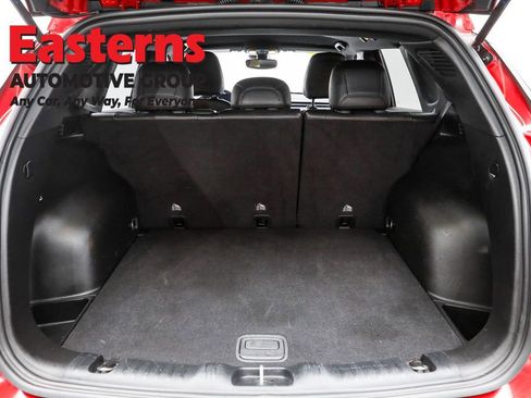 Used 2023 Jeep Compass Limited image 9