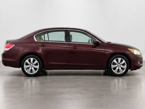 Used 2010 Honda Accord EX-L image 6