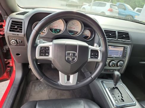 Used 2012 Dodge Challenger R/T RWD image 12