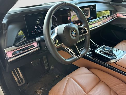 Certified 2024 BMW 740i w/ Premium Package 2 image 9