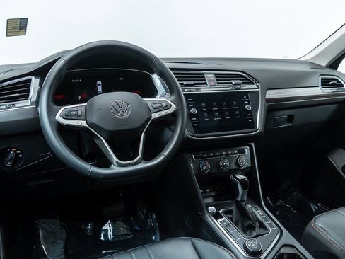 Used 2024 Volkswagen Tiguan Wolfsburg Edition w/ Panoramic Sunroof Package image 4