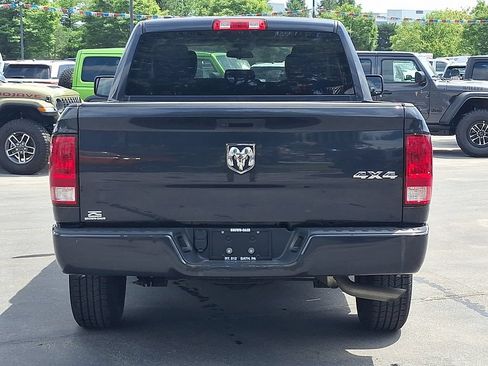 Used 2019 RAM 1500 Express AWD/4WD image 5