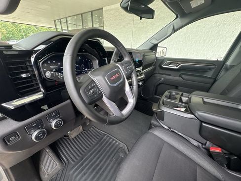 Certified 2024 GMC Sierra 1500 Elevation AWD/4WD image 10
