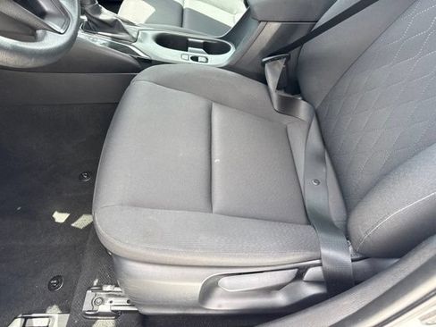 Used 2024 Toyota Corolla LE FWD image 10