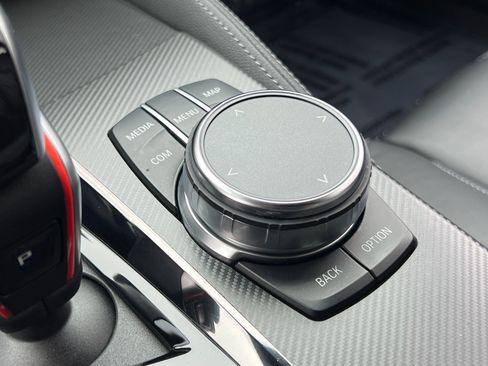 Used 2023 BMW M5 w/ Executive Package image 33