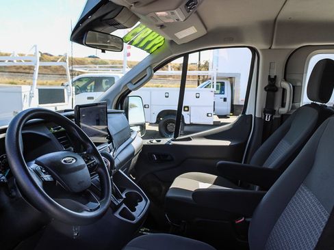 Used 2024 Ford Transit 350 XLT RWD image 17