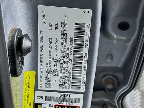 Used 2016 Toyota Tacoma TRD Off-Road w/ Towing Package RWD image 12