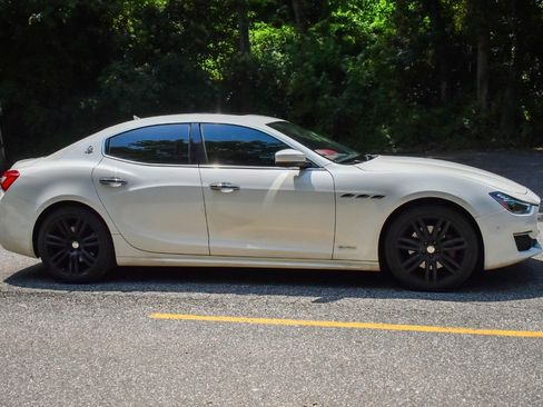 Used 2019 Maserati Ghibli GranLusso RWD image 10
