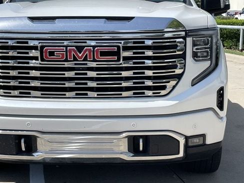 Used 2022 GMC Sierra 1500 Denali AWD/4WD image 8