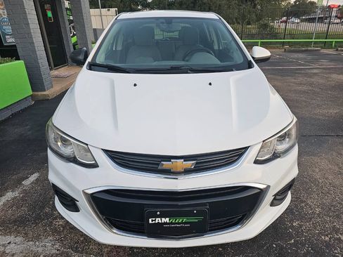 Used 2017 Chevrolet Sonic LT FWD image 4