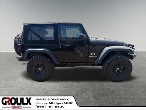 Used 2008 Jeep Wrangler X AWD/4WD image 7
